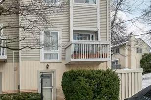 7239 Jillspring Ct, Springfield, VA 22152 - Photo 1