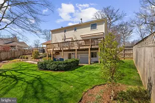 9078 Brook Ford Rd, Burke, VA 22015 - Photo 38