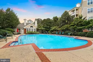 2111 Highcourt Ln, Herndon, VA 20170 - Photo 8