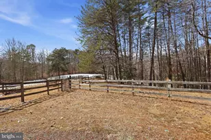 11531 Mamie Ln, Fairfax Station, VA 22039 - Photo 44