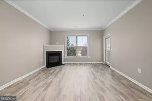 3830 Lightfoot St, Chantilly, VA 20151 - Photo 6