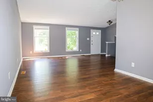 3006 Summershade Ct, Herndon, VA 20171 - Photo 10