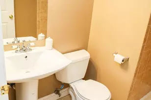 3006 Summershade Ct, Herndon, VA 20171 - Photo 14