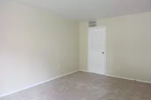 2624 Wagon Dr, Alexandria, VA 22303 - Photo 12