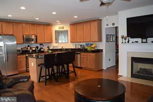 4707 Eggleston Terrace, Fairfax, VA 22030 - Photo 2