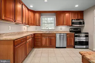 12814 Pinecrest Rd, Herndon, VA 20171 - Photo 10