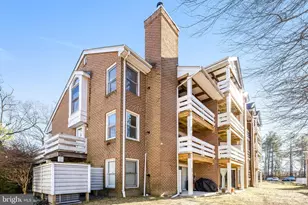 7598 Lakeside Village Dr, Falls Church, VA 22042 - Photo 2
