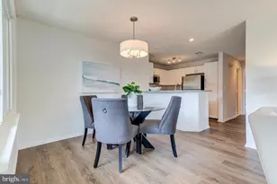 11707 Summerchase Cir, Reston, VA 20194 - Photo 6