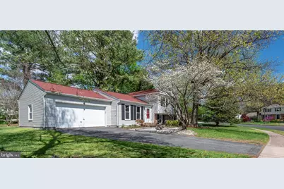 2658 Fanieul Hall Court, Herndon, VA 20171 - Photo 22