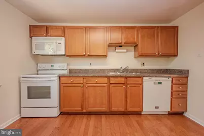 2658 Fanieul Hall Court, Herndon, VA 20171 - Photo 4