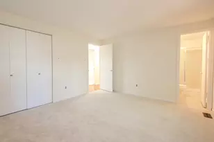 2658 Fanieul Hall Ct, Herndon, VA 20171 - Photo 12