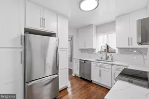 11825 Coopers Ct, Reston, VA 20191 - Photo 10