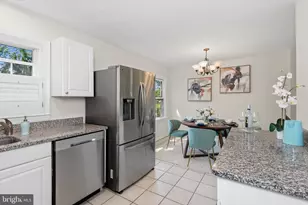14843 Leicester Ct, Centreville, VA 20120 - Photo 14