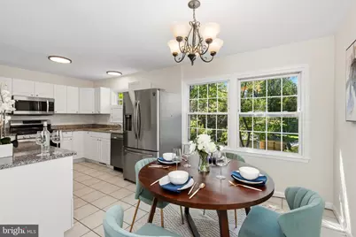 14843 Leicester Court, Centreville, VA 20120 - Photo 16