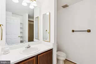 10921 Harpers Square Ct, Reston, VA 20191 - Photo 8