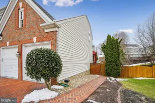 13303 Regal Crest Dr, Clifton, VA 20124 - Photo 4