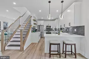 656 Stuart Ct, Herndon, VA 20170 - Photo 8