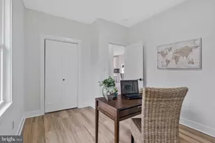 656 Stuart Ct, Herndon, VA 20170 - Photo 22