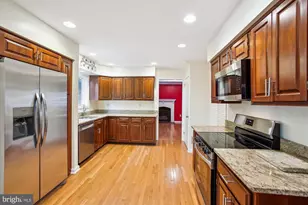 6808 Stoneybrooke Ln, Alexandria, VA 22306 - Photo 8