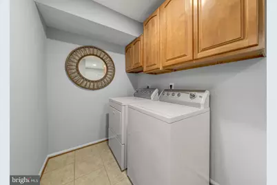 2067 Woodford Road, Vienna, VA 22182 - Photo 32