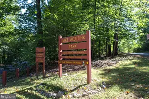 7402 Inzer St, Springfield, VA 22151 - Photo 36