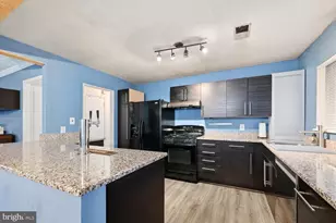 412 Patrick Ln, Herndon, VA 20170 - Photo 6