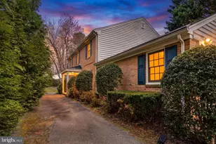 4417 Wakefield Chapel Rd, Annandale, VA 22003 - Photo 2