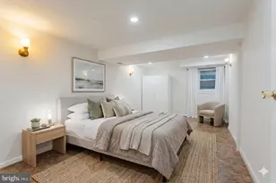 9010 Lake Braddock Dr, Burke, VA 22015 - Photo 10