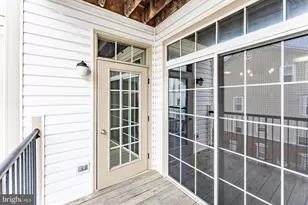 11575 Cavalier Landing Ct, Fairfax, VA 22030 - Photo 32