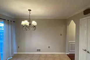 7304 Mallory Cir, Alexandria, VA 22315 - Photo 8