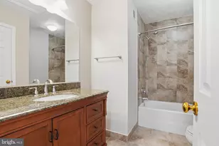 14720 Top Sergeant Ln, Centreville, VA 20121 - Photo 34