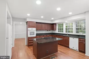 14720 Top Sergeant Ln, Centreville, VA 20121 - Photo 8