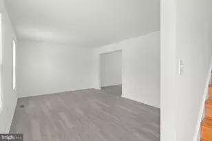 6129 Franconia Station Ln, Alexandria, VA 22310 - Photo 4