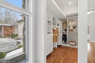 945 Hickory Run Ln, Great Falls, VA 22066 - Photo 34