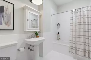 945 Hickory Run Ln, Great Falls, VA 22066 - Photo 42