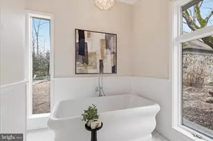 945 Hickory Run Ln, Great Falls, VA 22066 - Photo 38