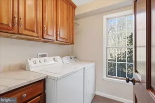 5605 Smoke Rise Ln, Fairfax Station, VA 22039 - Photo 24