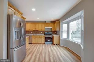 8000 Lady Lewis Ct, Springfield, VA 22153 - Photo 8