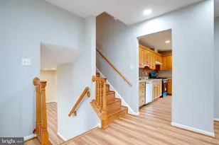 8000 Lady Lewis Ct, Springfield, VA 22153 - Photo 14