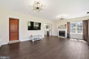 8804 Oak Leaf Dr, Alexandria, VA 22309 - Photo 10