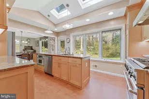 1438 Brookhaven Dr, McLean, VA 22101 - Photo 24