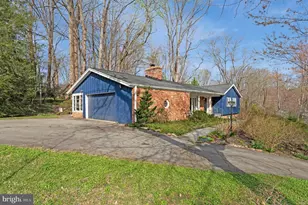 1438 Brookhaven Dr, McLean, VA 22101 - Photo 10