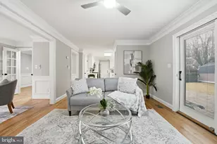 9438 Wallingford Dr, Burke, VA 22015 - Photo 8