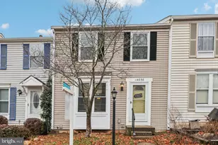 14656 Stone Crossing Ct, Centreville, VA 20120 - Photo 4