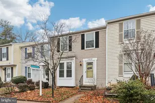 14656 Stone Crossing Ct, Centreville, VA 20120 - Photo 2