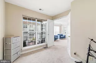 8206 Crossbrook Ct, Lorton, VA 22079 - Photo 12