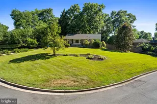 2001 Paul Spring Pkwy, Alexandria, VA 22308 - Photo 2