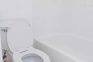 4451 Pembrook Village Dr, Alexandria, VA 22309 - Photo 8