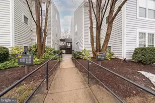 10147 Oakton Terrace Rd, Oakton, VA 22124 - Photo 34