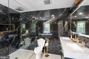 12183 Holly Knoll Cir, Great Falls, VA 22066 - Photo 22